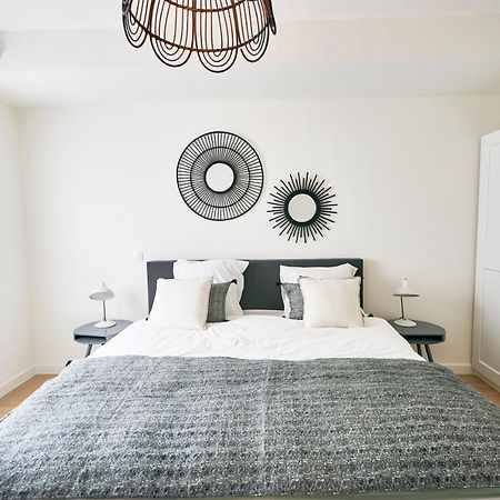 Diamant 2BR Apartment Brussel Bagian luar foto