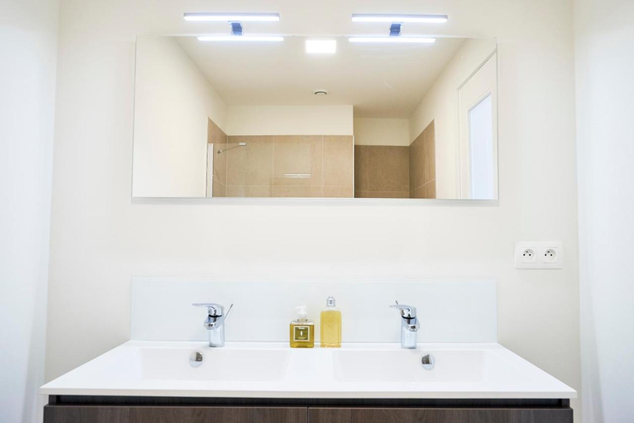Diamant 2BR Apartment Brussel Bagian luar foto